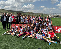 Dou Gold Gaziantep Asya Spor, Turkcell Kadn Futbol Sper Ligine Ykseldi