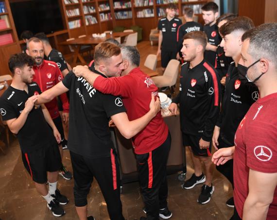 Orjinal boyutlar iin tklaynz
