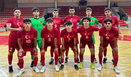 Futsal U19 Mill Takmmz Slovenya'y 5-2 Malup Etti