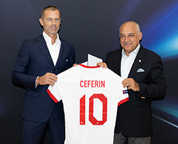 TFF President Mehmet Büyükekşi met with UEFA President Ceferin in Helsinki