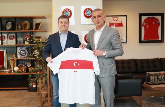 Orjinal boyutlar iin tklaynz
