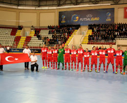 Futsal Milli Takm, ngiltereyi 4-3 yendi