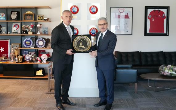 Orjinal boyutlar iin tklaynz