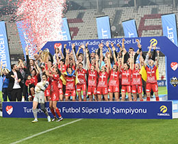 Turkcell Kadn Futbol Süper Liginde ampiyon Ankara B. Bld. Fomget