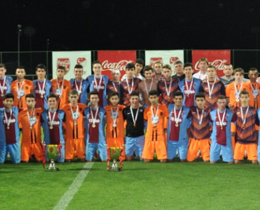 Blgesel Geliim U17 Liginde ampiyon Trabzonspor