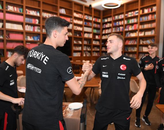 Orjinal boyutlar iin tklaynz