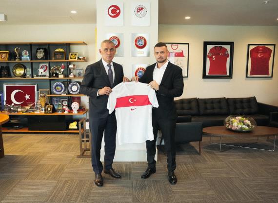 Orjinal boyutlar iin tklaynz