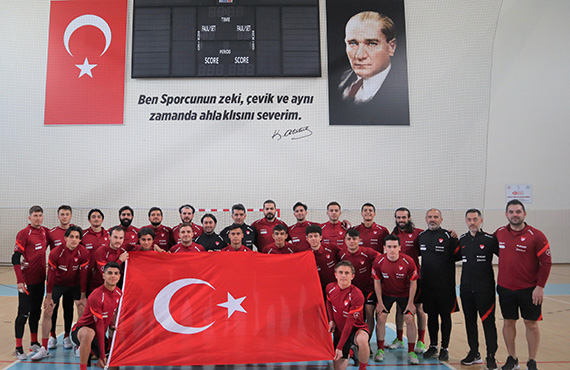 Futsal A ve U19 Milli Takmmz, 19 Mays Genlik ve Spor Bayram'n kutlad