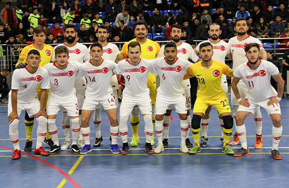 Futsal Milli Takm, Krgzistan'a 8-3 yenildi