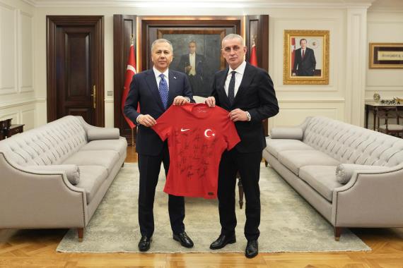 Orjinal boyutlar iin tklaynz