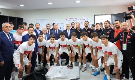 U16 Mill Takmmz, Drtl Turnuvay Lider Tamamlad