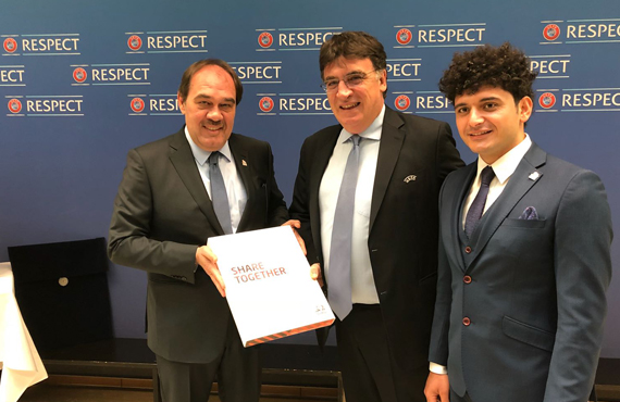 Turkey officially submits UEFA EURO 2024 bid dossier