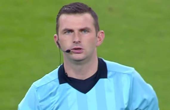 Türkiye-Hollanda maçn Michael Oliver yönetecek