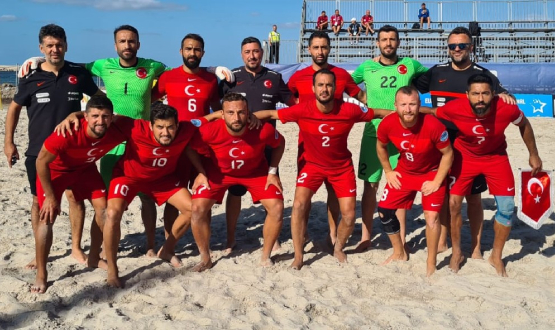 Plaj Futbolu Milli Takmmz, Estonya'ya Yenilse de A Ligi'nde Kald