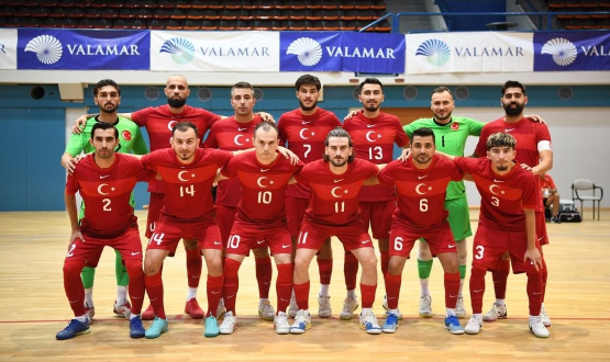 Futsal A Mill Takm, Letonya'ya 5-4 Yenildi