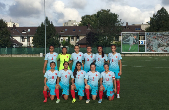 Women's U17s beat Hungary: 4-2