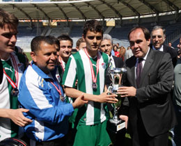 Nike Premier Cup U15 ampiyonu Bursaspor oldu