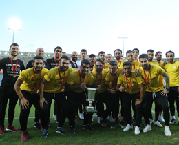 Futsal Ligi ampiyonu Osmanlspor FK kupasn ald