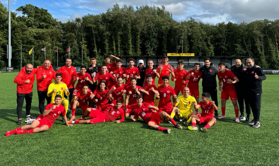 U17 Mill Takmmz, Kuzey rlanda'y 5-0 Yendi