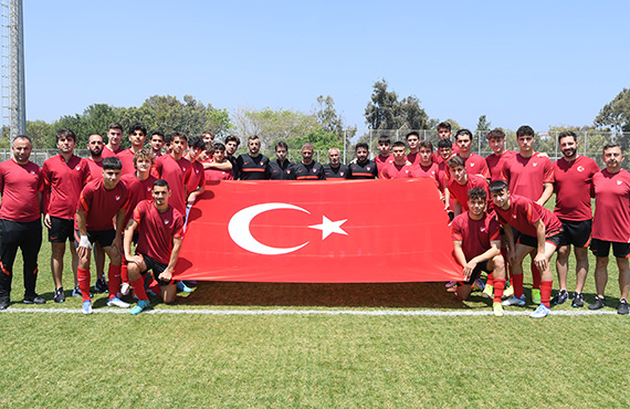 U17 Milli Takmmz, 19 Mays Genlik ve Spor Bayram'n kutlad