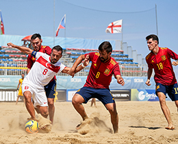 eyrek finale ykselen Plaj Futbolu Milli Takm, Portekiz ile eleti