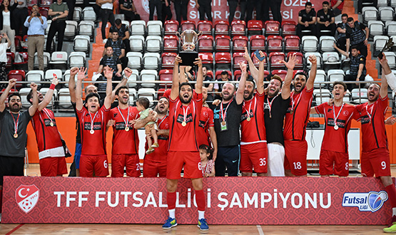 TFF Futsal Ligi'nde 2022-2023 Sezonu ampiyonu stanbul ili Spor Oldu