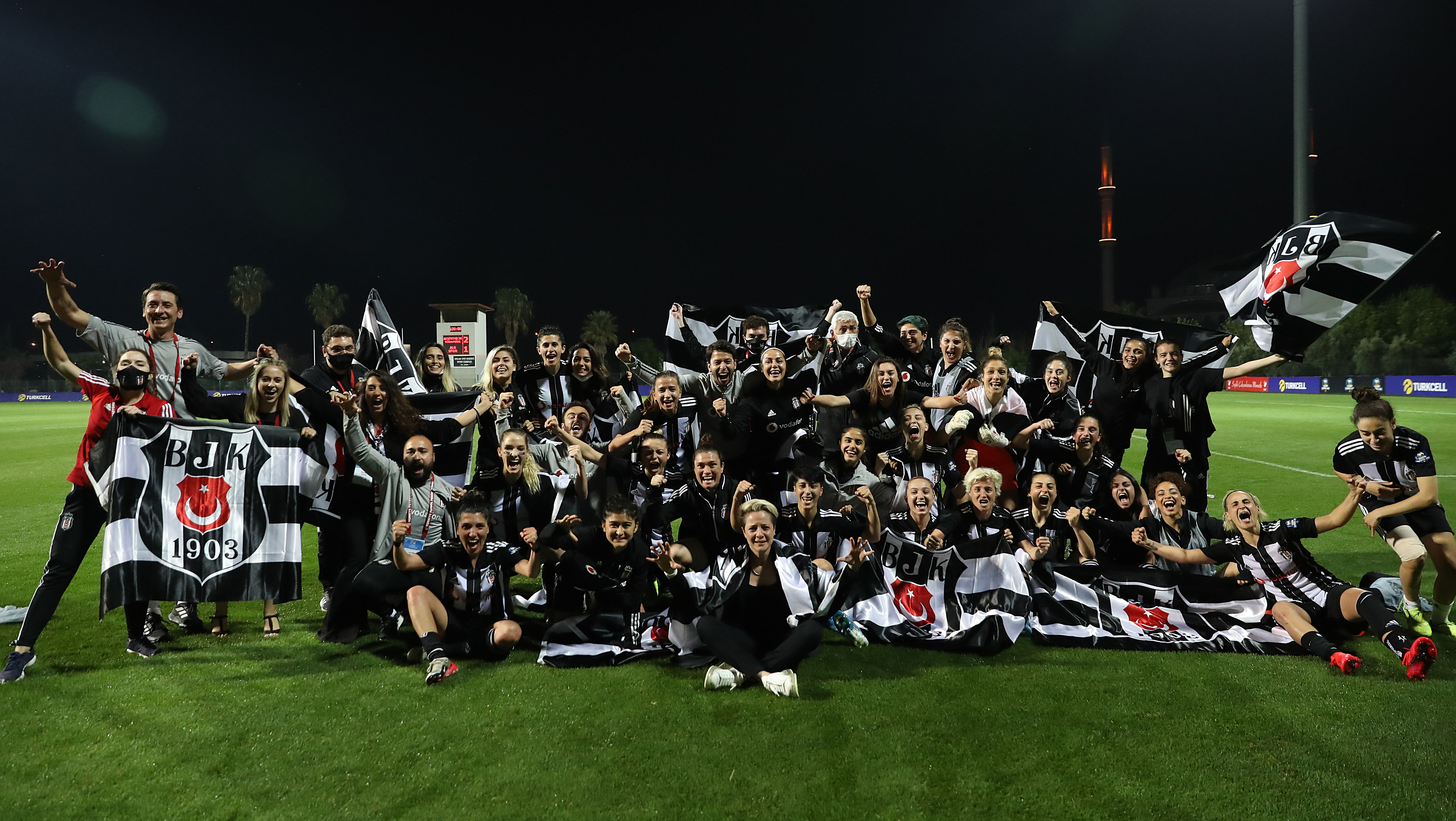 Beşiktaş Vodafone - ALG Spor  Kadın Futbol Süper Ligi PLAY-OFF Çeyrek  Final 